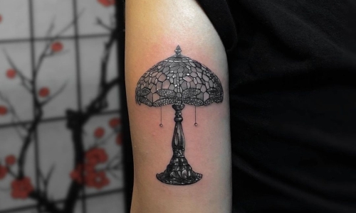 Realistic Lamp