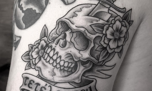 Skull and Dagger