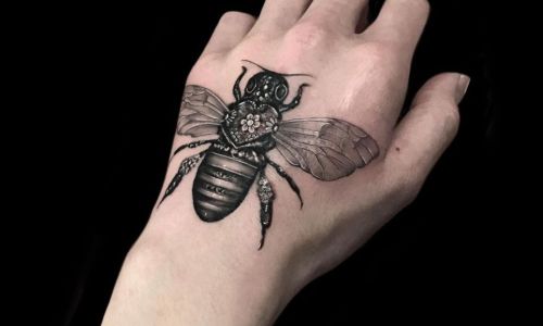Realistic Bee