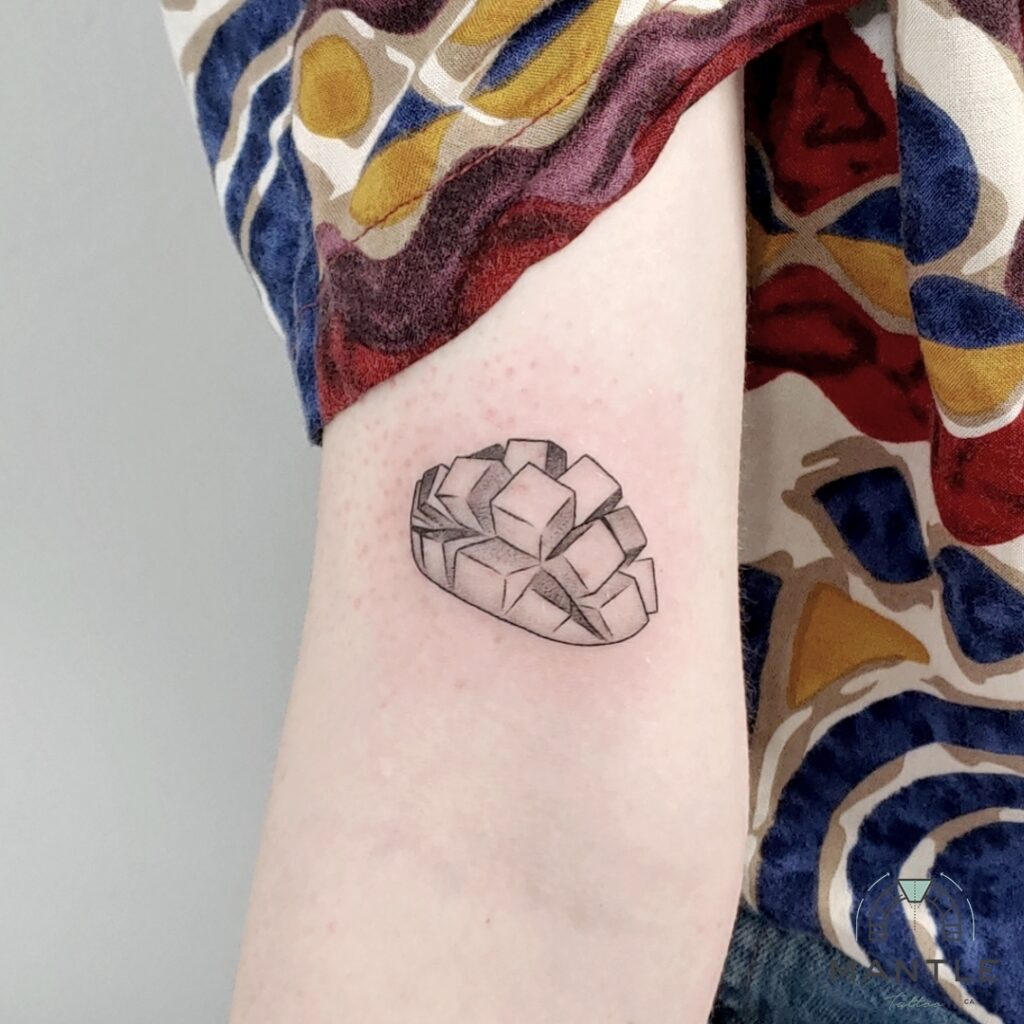 can you wear clothes over a new tattoo